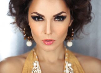 5 деталей макияжа, которые делают вас расфуфыренной куклой