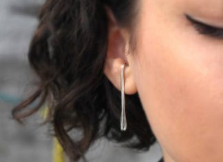 Серьги-суспендеры: почему их обязательно нужно купить и как правильно носить