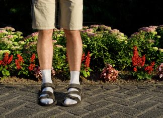 10 элементов мужского гардероба, которые раздражают всех женщин