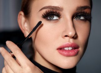 6 секретных трюков макияжа, чтобы ресницы смотрелись в 2 раза объёмнее