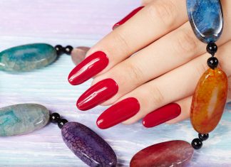 Уже не модно: 3 тренда маникюра, которые сегодня считаются безвкусицей