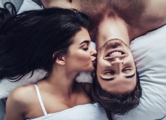 10 способов, которые помогут вам сблизиться с мужчиной