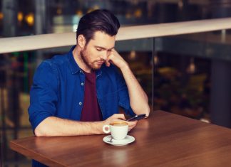 Если ваш мужчина сказал одну из этих 6 фраз, скорее всего, он вас уже не любит