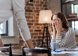 Подумайте, стоит ли продолжать отношения, если вы столкнулись с этими 10 трудностями