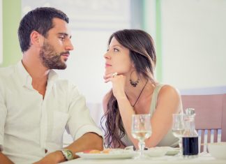 Как превратиться в настоящий магнит для мужчин: 4 хитрости