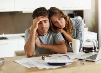 4 необходимые вещи, которые супруги должны сделать со своими финансами