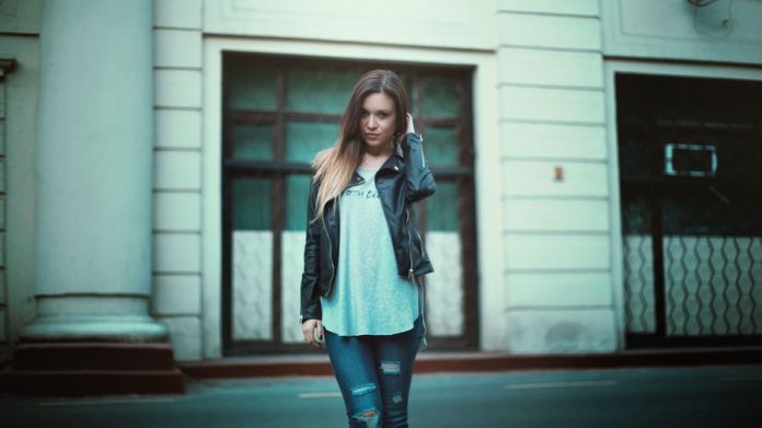 girl-in-leather-jacket-beautiful-hair-model-160974
