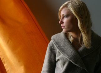 Одинокой женщине просто необходима такая же одинокая женщина