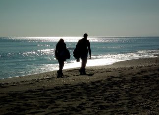 7 очевидных знаков, что вы совершенно не интересны своему мужчине