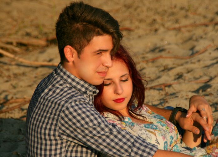 couple-913239_960_720