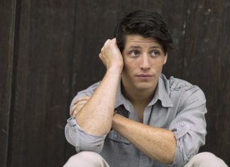 10 пустяков, которые дают понять, что ваш муж не стоит вас