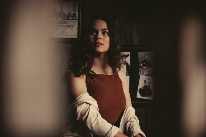 photo-1506875534829-9a5183db5c6b