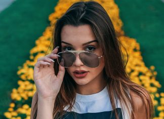 10 особенностей русских женщин, по которым их сразу замечают за границей