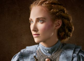 8 жестов, которые находятся под строжайшим запертом для женщины-королевы