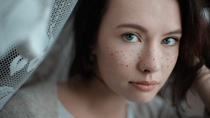 photo-1558026766-7db2c50360d3