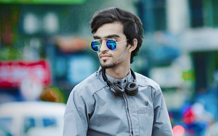 blurred-background-city-daylight-1081671