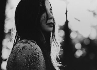 4 вопроса, которые мужу задает прямо женщина, когда больше не хранит ему верность