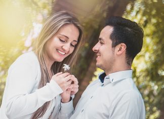 4 фразы, чтобы мужчина не мог насытиться общением с вами