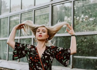 8 неочевидных ошибок в макияже, которые сильно упрощают ваш образ