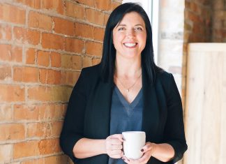 5 редких качеств «тетки», из-за которых мужчины к ней и прикипают