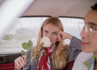 5 изящных приемов, чтобы не выходить из головы мужчины сутки напролет