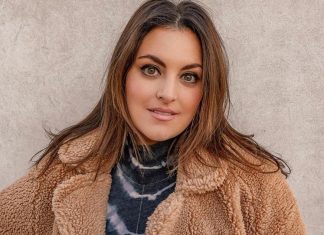 Уже не худышка, но еще не пышка: 5 стильных образов для женщин размеров 46−50