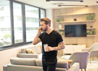 4 фразы, которые выдают любовь альфа-мужчины, когда он не хочет признаваться