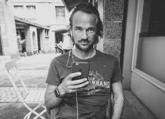 6 смс от любимой, от которых богатого мужчину прошибает холодный пот