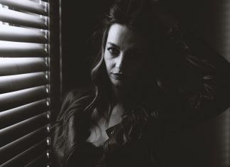 5 причин, почему мужчины признают соблазнительными женщин, которым хорошо за 40