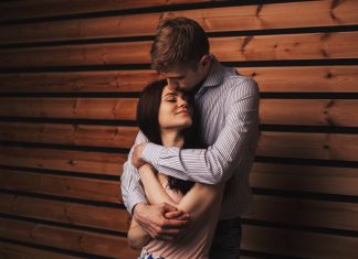 5 признаков, что мужчина будет навеки глубоко предан вам