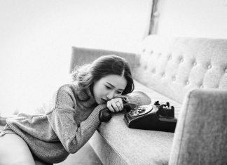 5 умных способов реагировать, когда мужчина мучает вас молчанием в переписке