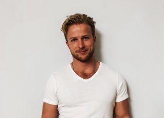 5 приемов, чтобы у мужчины сердце таяло от ваших сообщений