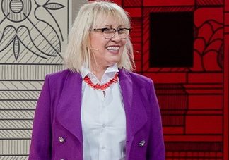 На «Модном Приговоре» из былой звезды 90-х сделали шикарную женщину