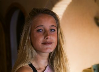 3 вещи, которые женщина должна скрывать от мужчины, когда они вместе 24/7