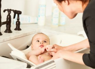 5 вещей, которые родители не должны делать за ребенка, чтобы он не вырос мямлей