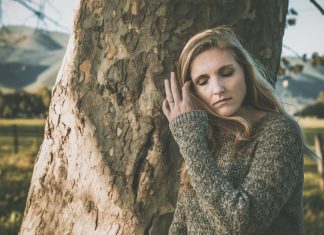 5 фраз одинокой женщины, за которыми она прячет отсутствие мужчины