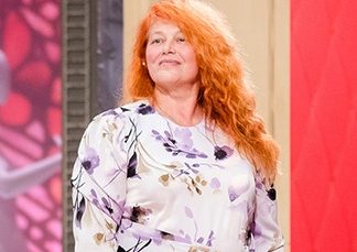 «Модный приговор» подарил 59-летней будущей актрисе образ молодой красотки