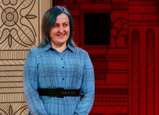 Провал «Модного приговора». Из 39-летней женщины с синими волосами сделали заурядную тетку