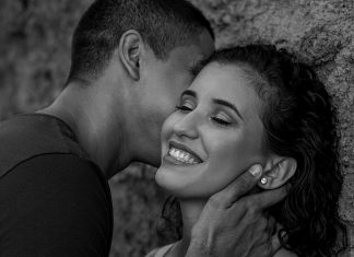 5 изящных приемов, чтобы мужчина от тоски по вам места себе не находил