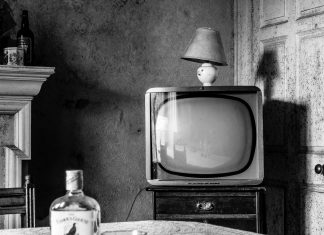 5 вещей из СССР, которые можно было достать только за большие деньги