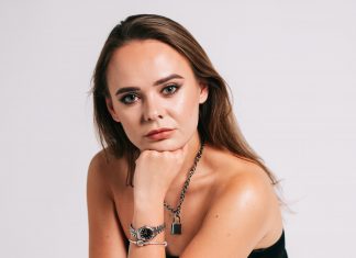 7 типичных фраз, услышав которые, мужчина сразу поймет, что женщина одинока и давно