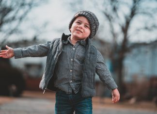 5 имен мальчиков, которые станут чертовски умными мужчинами без усилий