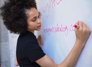 8 русских слов, сказать которые вслух не под силу иностранцу