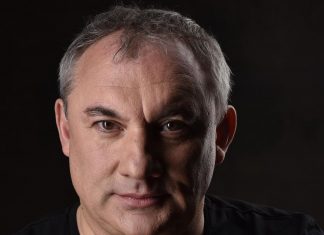 10 колких острот Николая Фоменко о русских женщинах, которые не в бровь, а в глаз