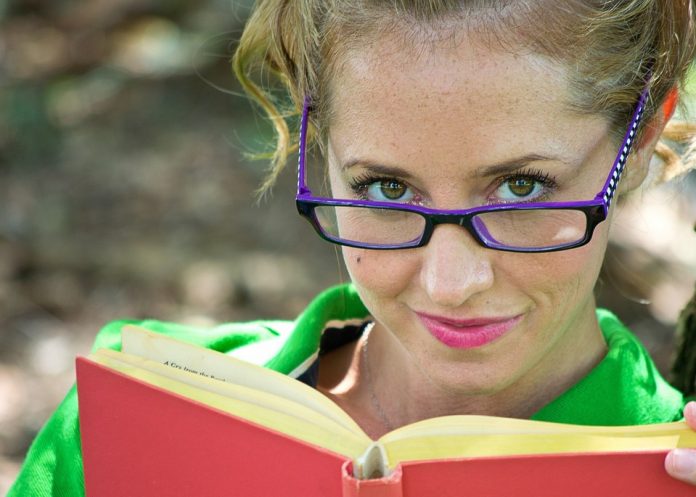 reading-216862_960_720