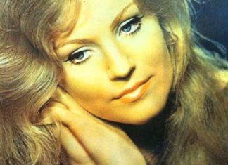 Как выглядит 45-летний сын Анны Герман, который унаследовал ее музыкальный талант