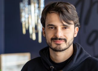 5 вещей, которые делает мужчина, когда уверен в любви женщины