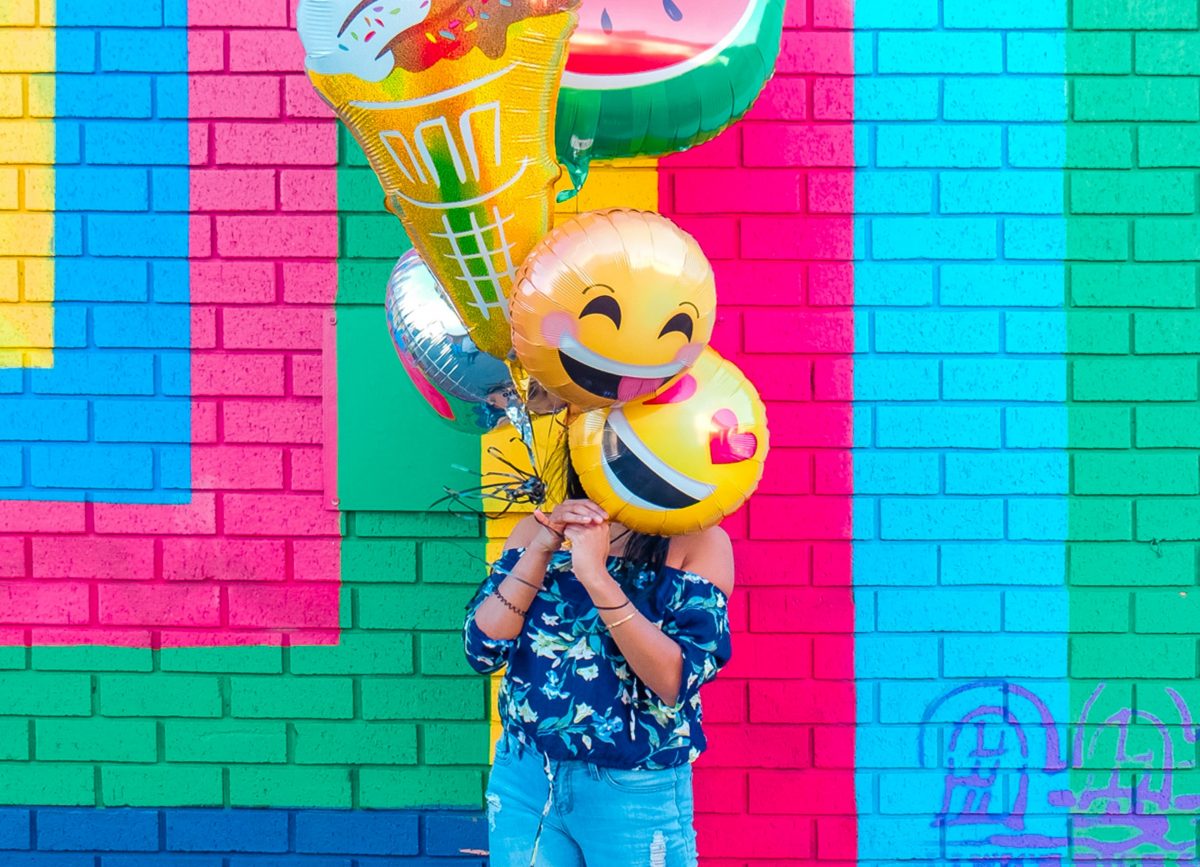 7 подарков на день рождения, которые не принято дарить по этикету