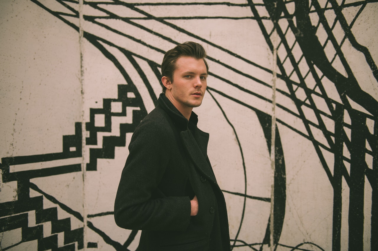 5 поступков мужчины, когда он больше не любит женщину