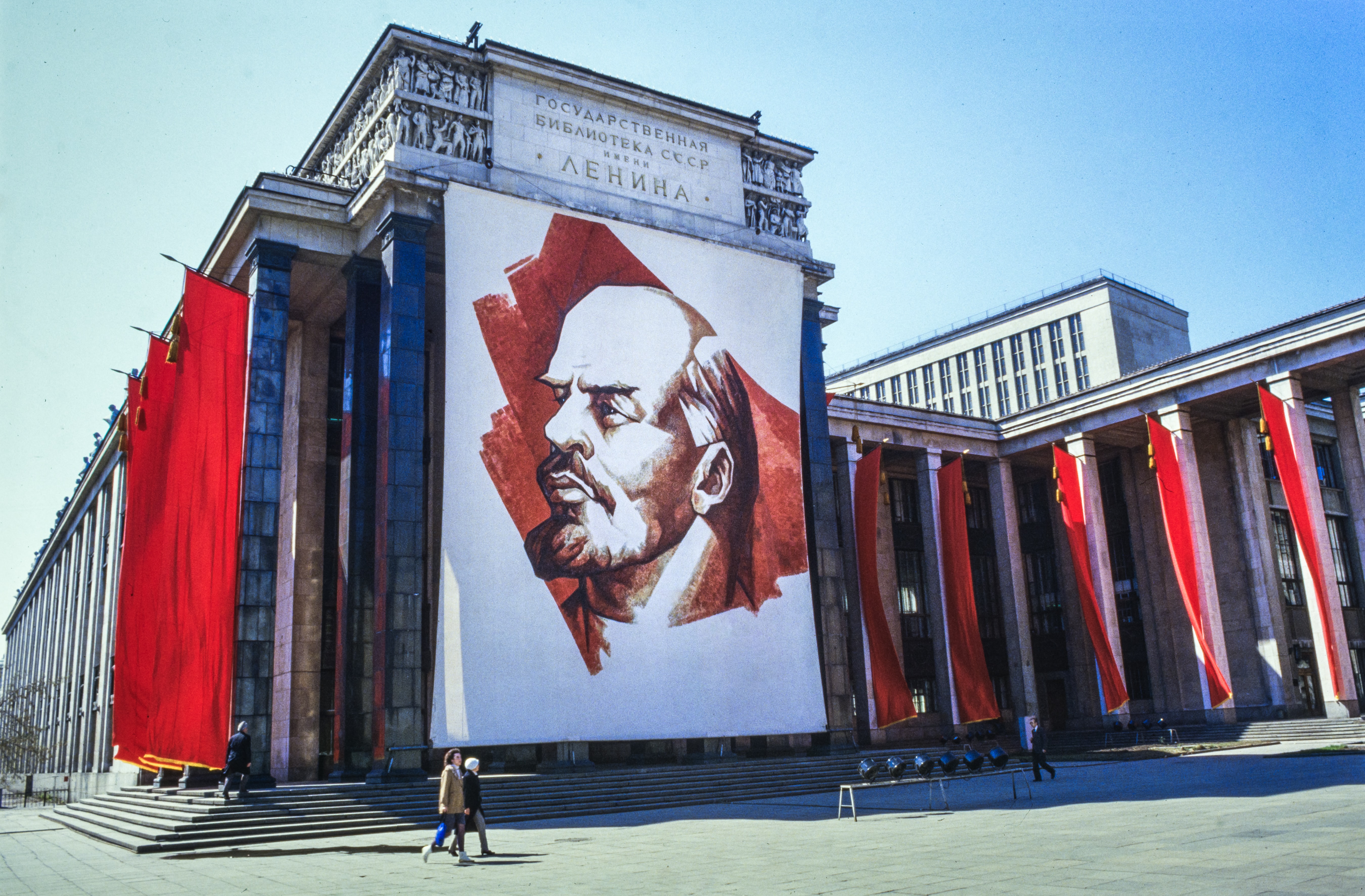 3 вещи, которые были в каждом советском доме, а сейчас по ним скучают